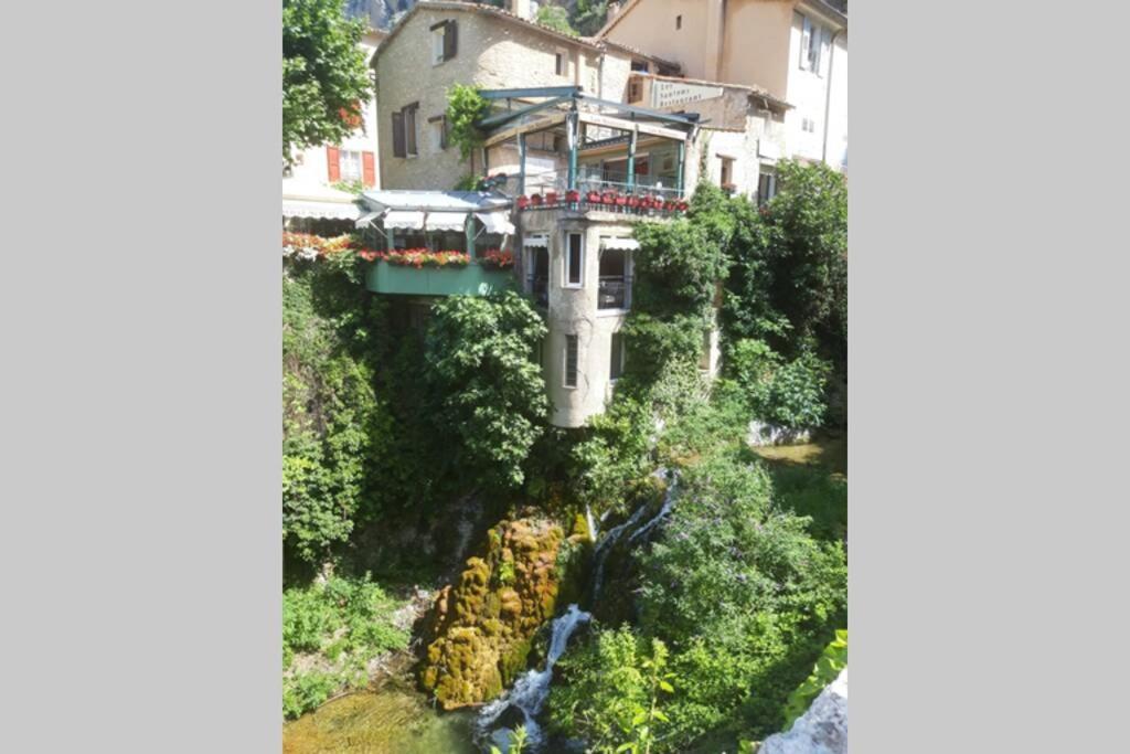 Lou Paradiu Du Verdon 普罗旺斯地区阿莱马尼 外观 照片